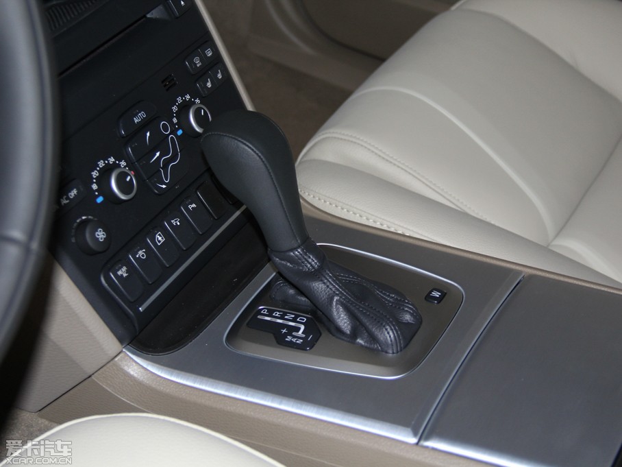 2014֠XC Classic 2.5T T5 A