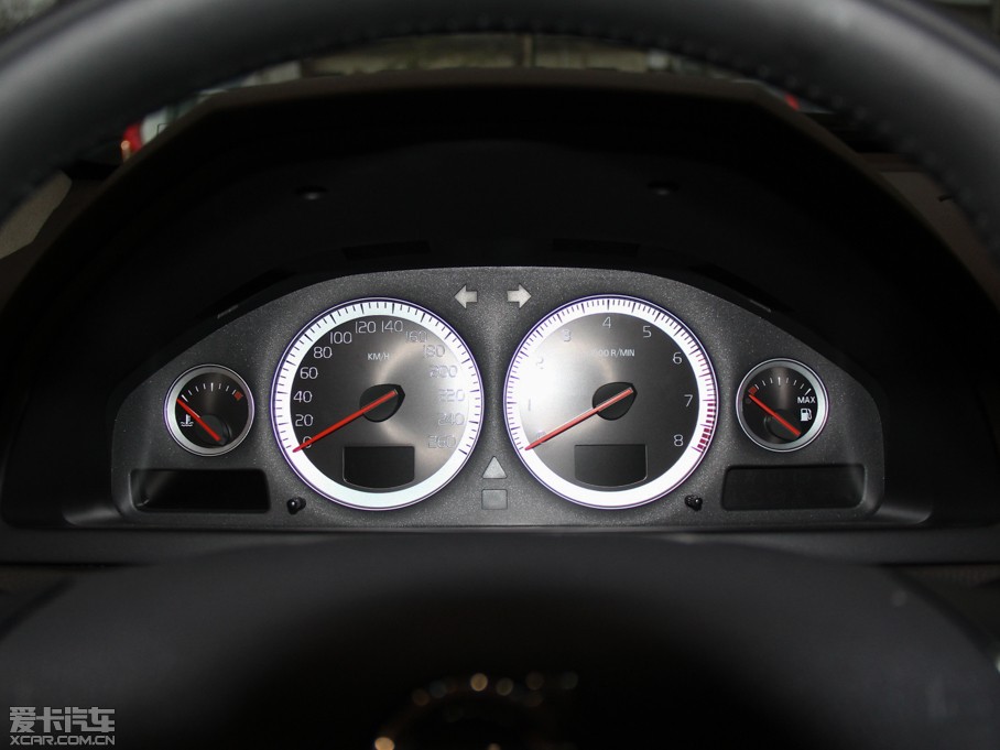 2014֠XC Classic 2.5T T5 A