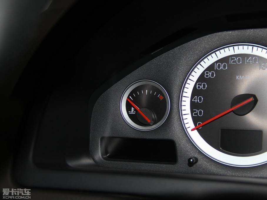 2014֠XC Classic 2.5T T5 A