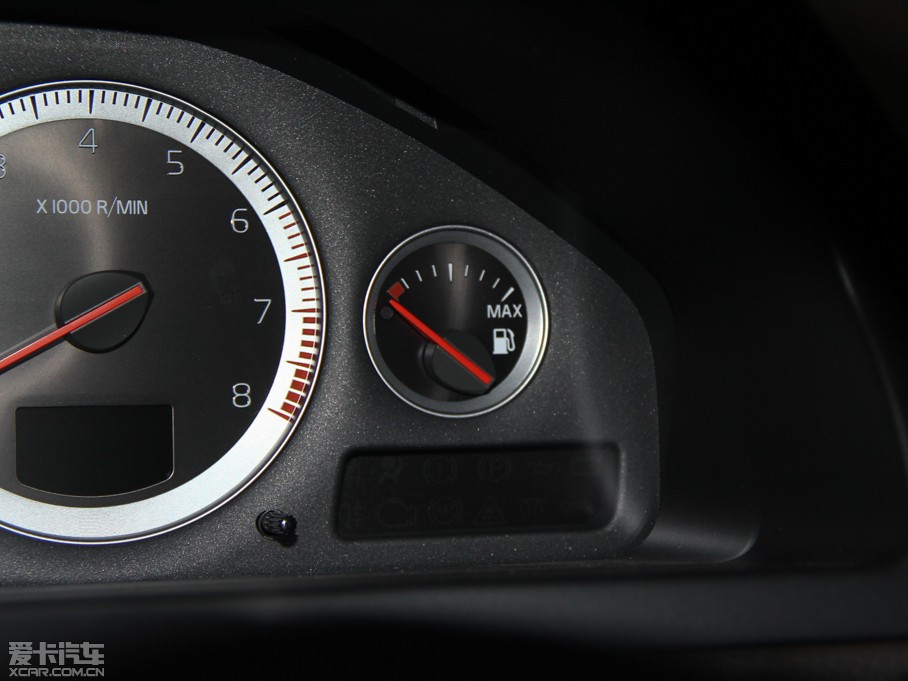 2014֠XC Classic 2.5T T5 A