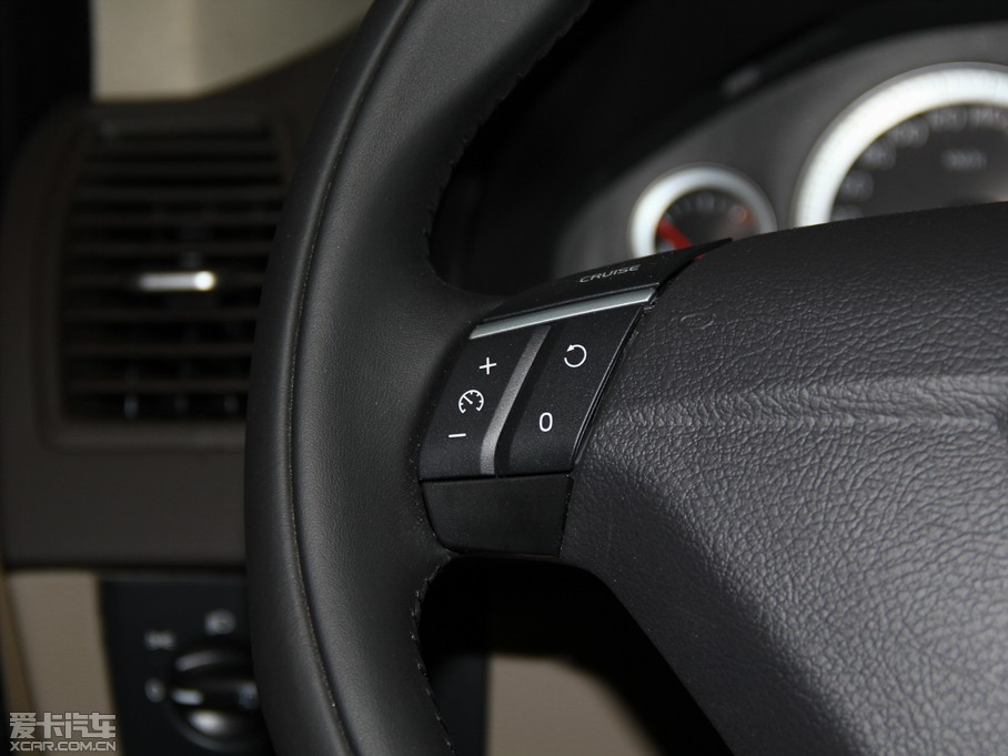 2014֠XC Classic 2.5T T5 A