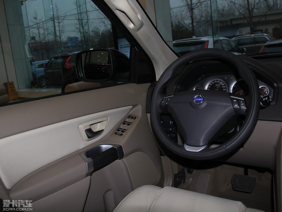 2014֠XC Classic 2.5T T5 A