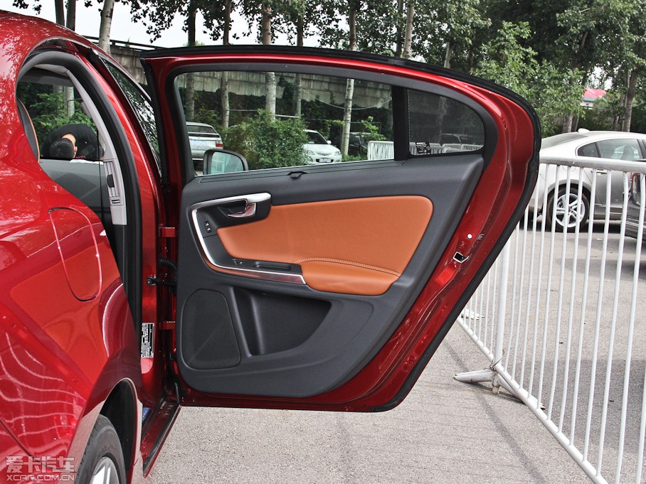 2015֠S60 L 2.0T T5 Խ