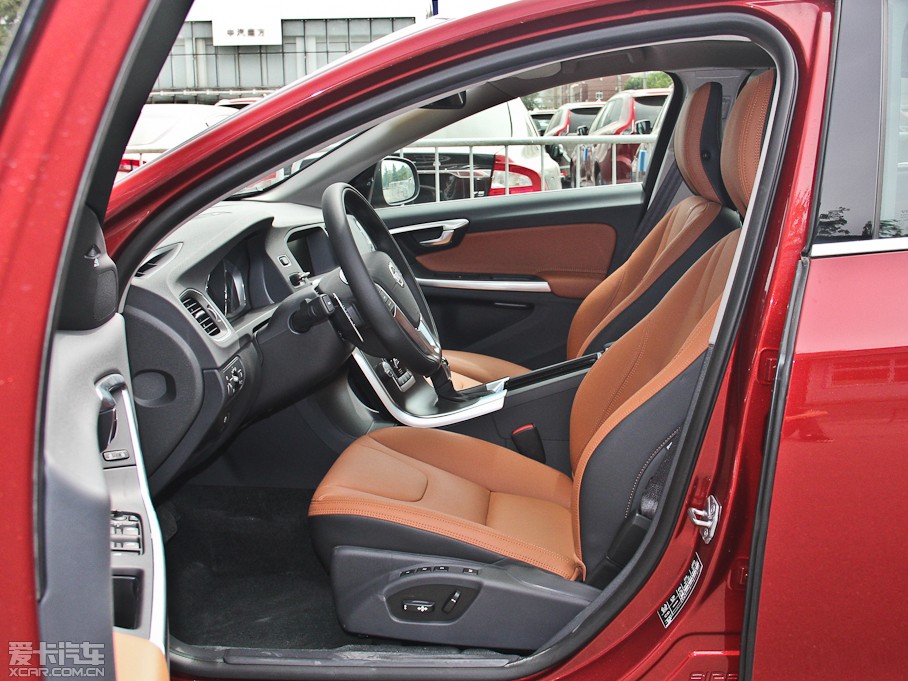 2015֠S60 L 2.0T T5 Խ