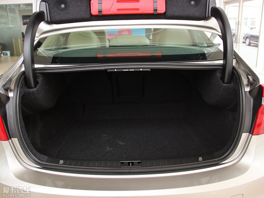 2015֠S60 L 2.0T T5 S