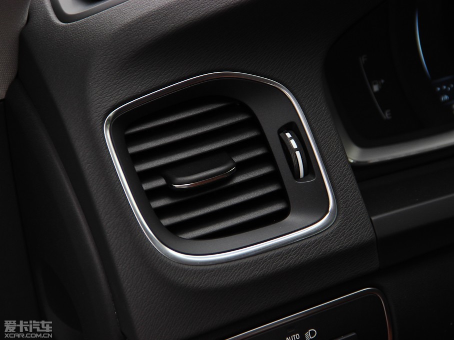 2015֠S60 L 2.0T T5 S