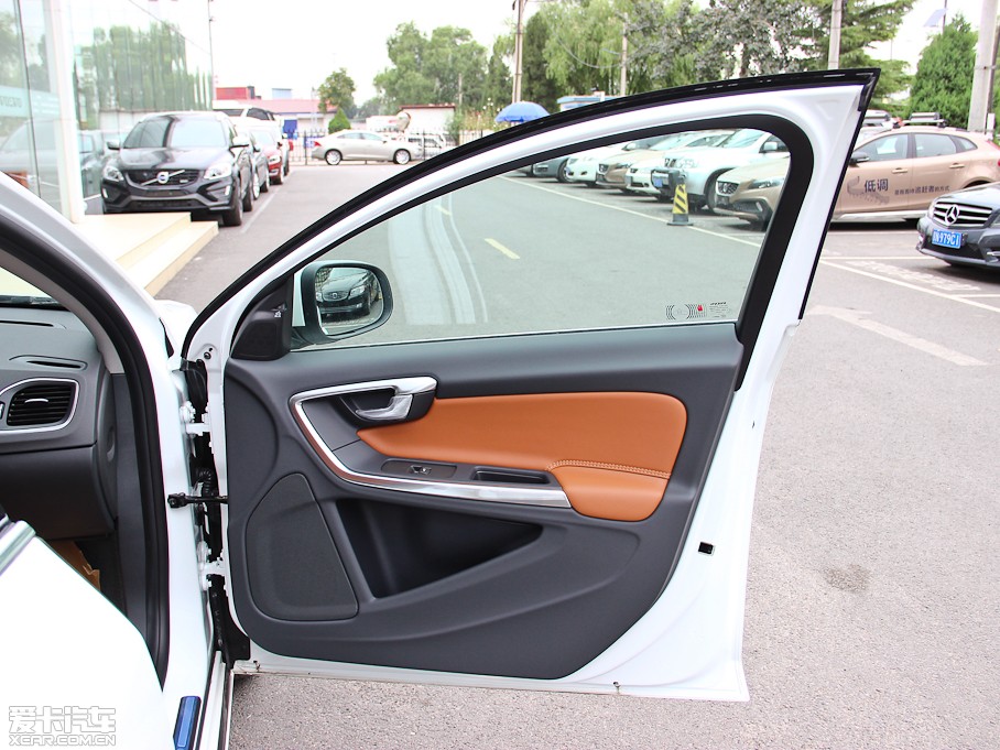 2015֠S60 L 2.0T T5 S