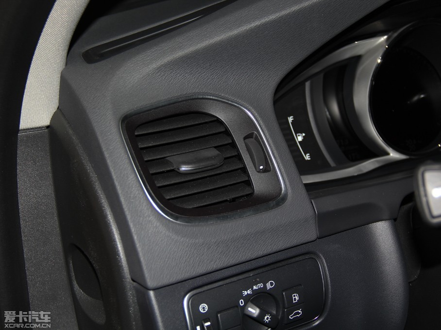 2015֠S60 L 2.0T T5 S