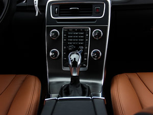 2015L 2.0T M(jn) п؅^(q)