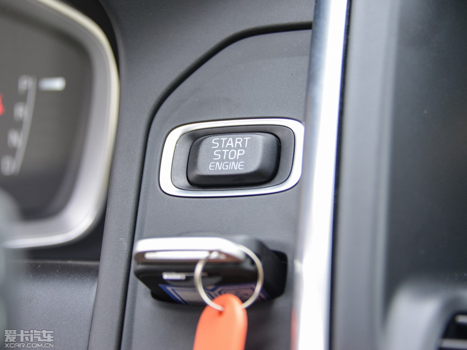 2015֠XC60 2.0T T5 AWD S