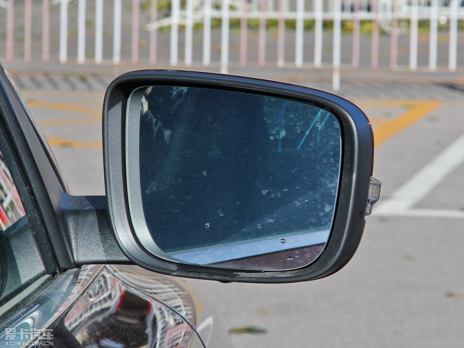 2015֠XC60 2.0T T5 M(jn)