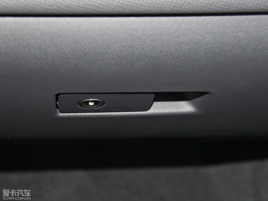 2015֠XC60 2.0T T5 M