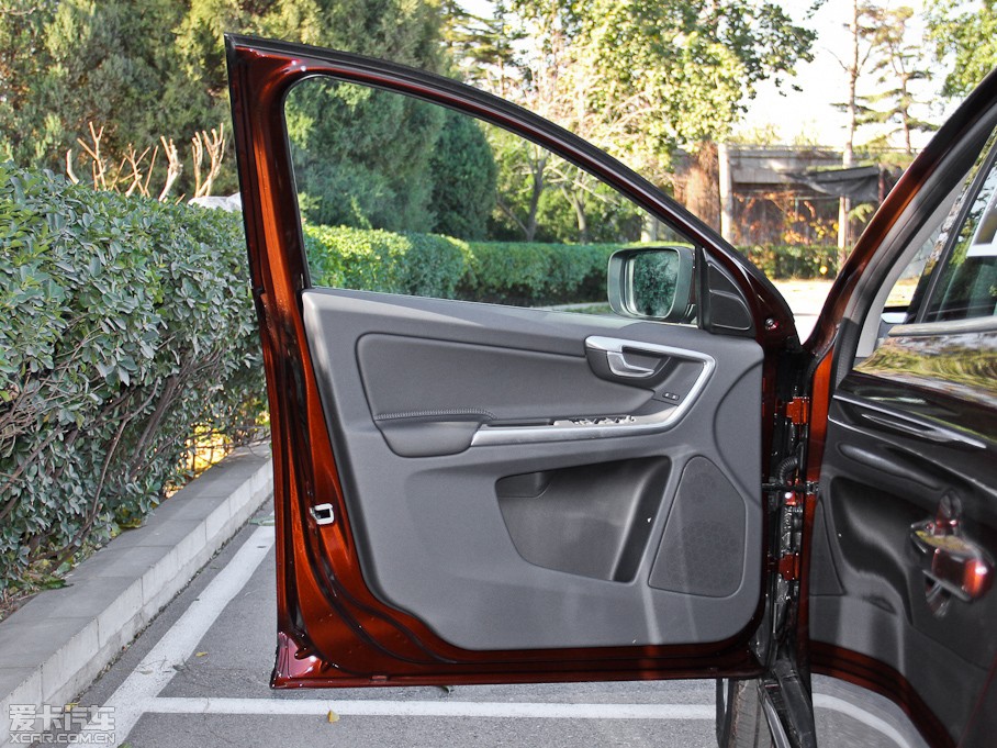 2015֠XC60 2.0T T5 M