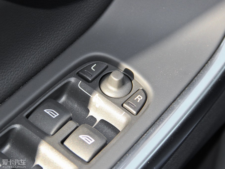 2015֠XC60 2.0T T5 M(jn)