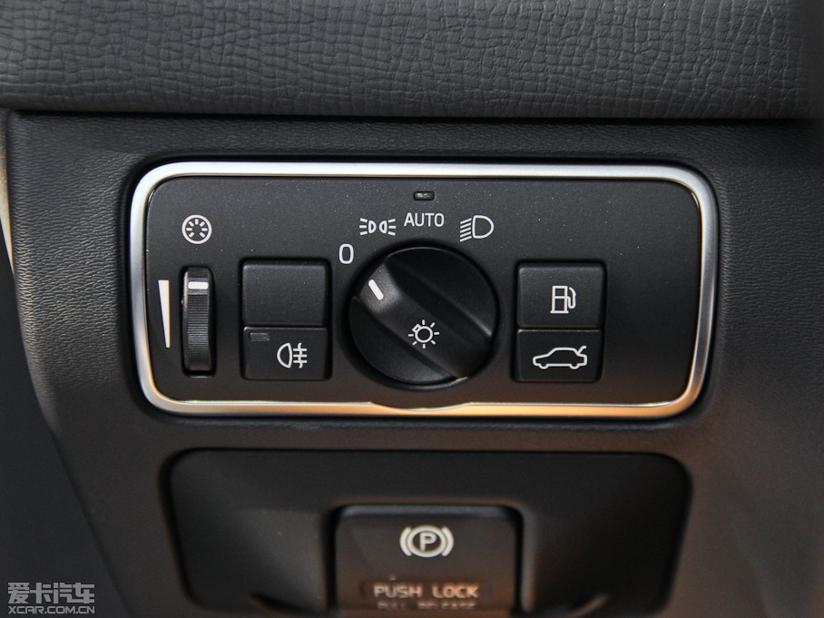 2015֠XC60 2.0T T5 M