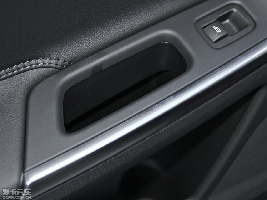 2015֠XC60 2.0T T5 M