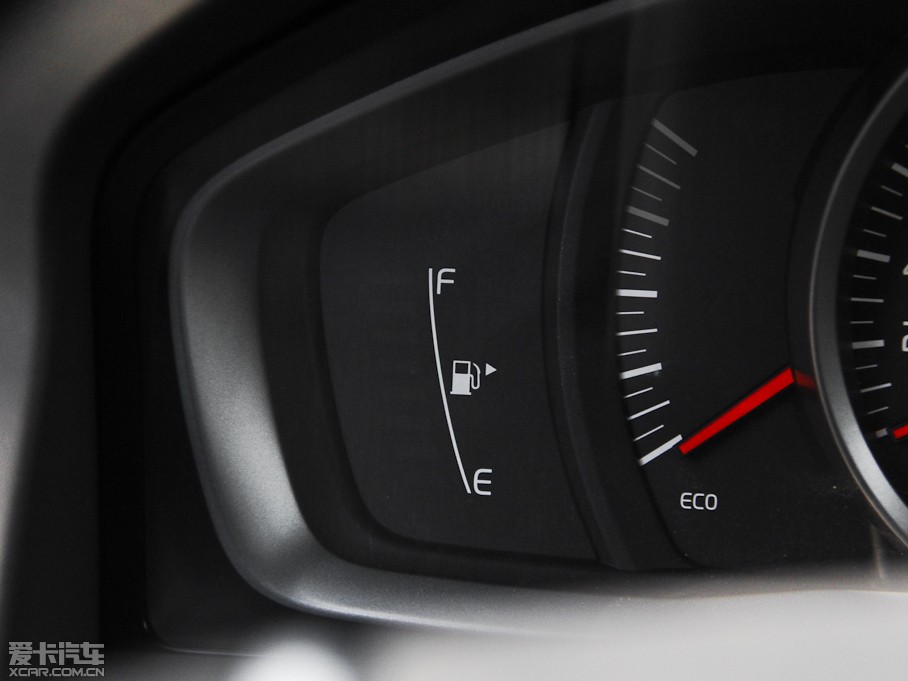 2015֠XC60 2.0T T5 M