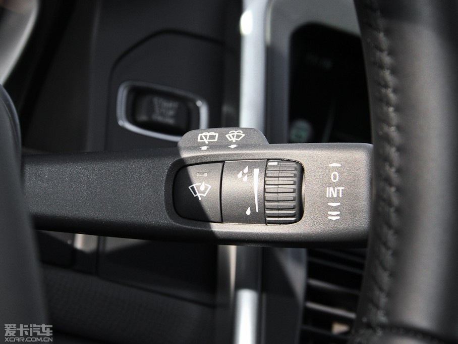 2015֠XC60 2.0T T5 M