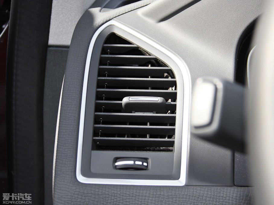 2015֠XC60 2.0T T5 M(jn)