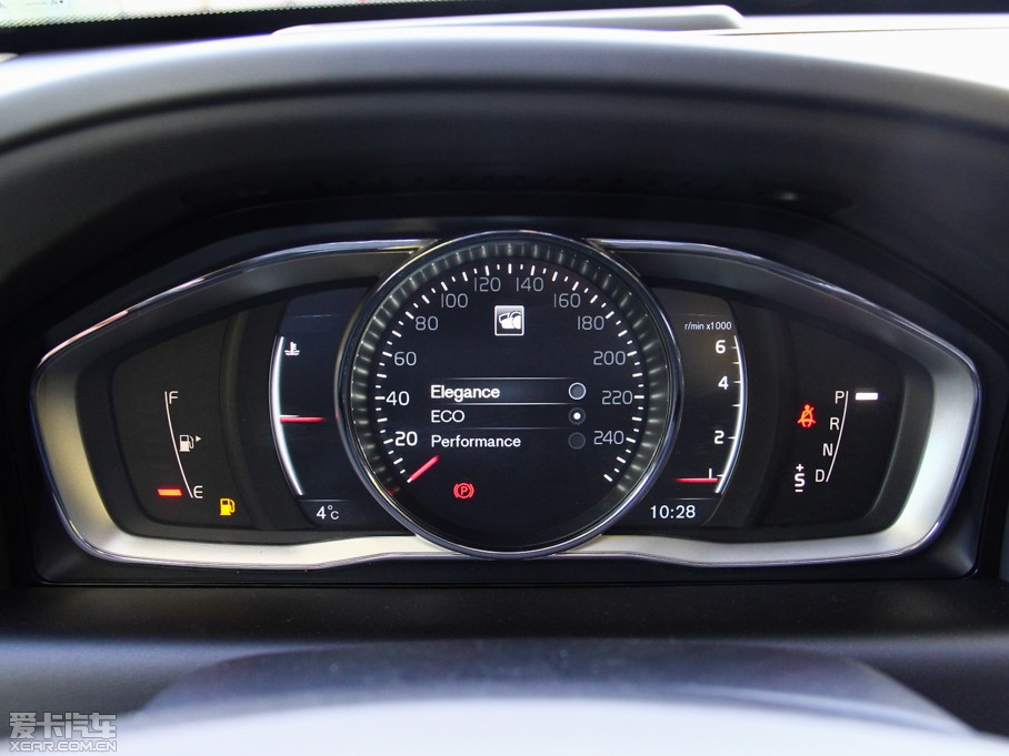 2015֠XC60 2.0T T5 AWD h