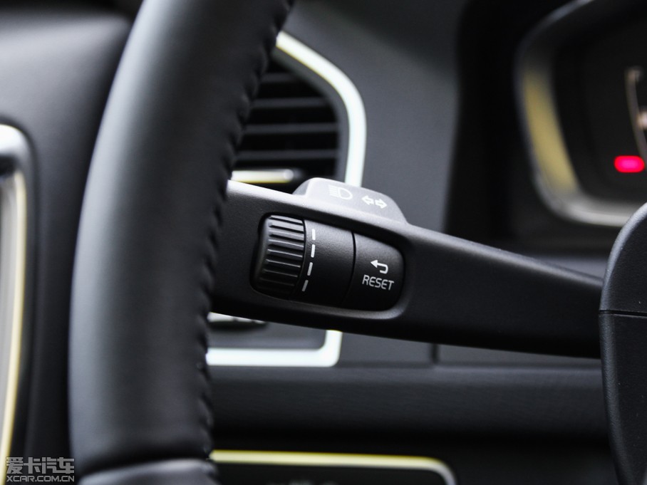 2015֠XC60 2.0T T5 AWD h