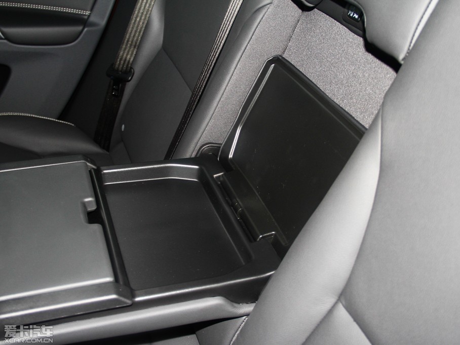 2015֠XC60 2.0T T5 AWD h