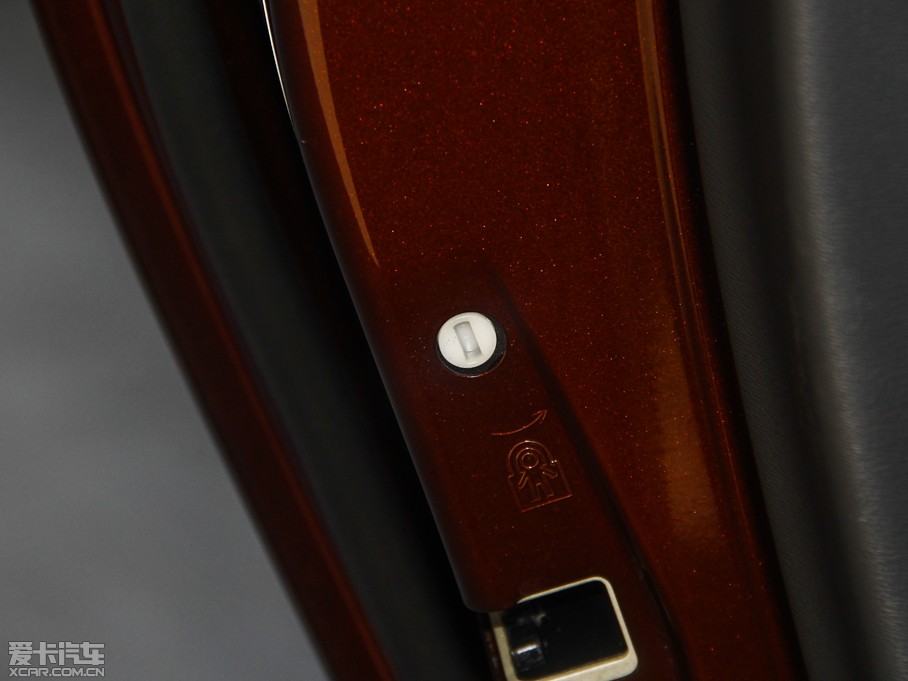 2015֠XC60 2.0T T5 AWD h