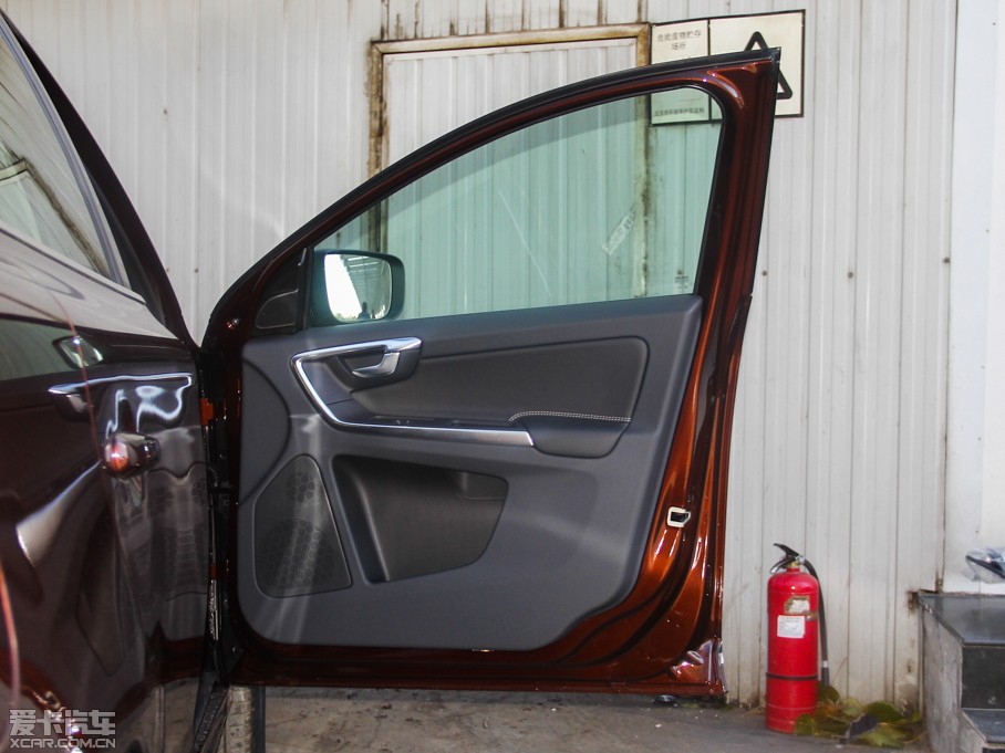 2015֠XC60 2.0T T5 AWD h