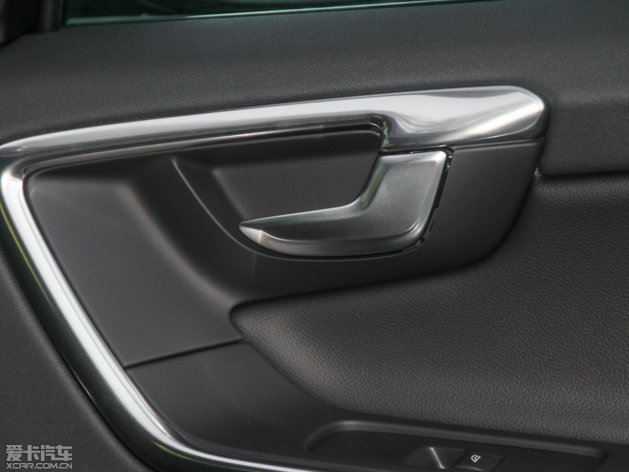 2015֠XC60 2.0T T5 AWD h