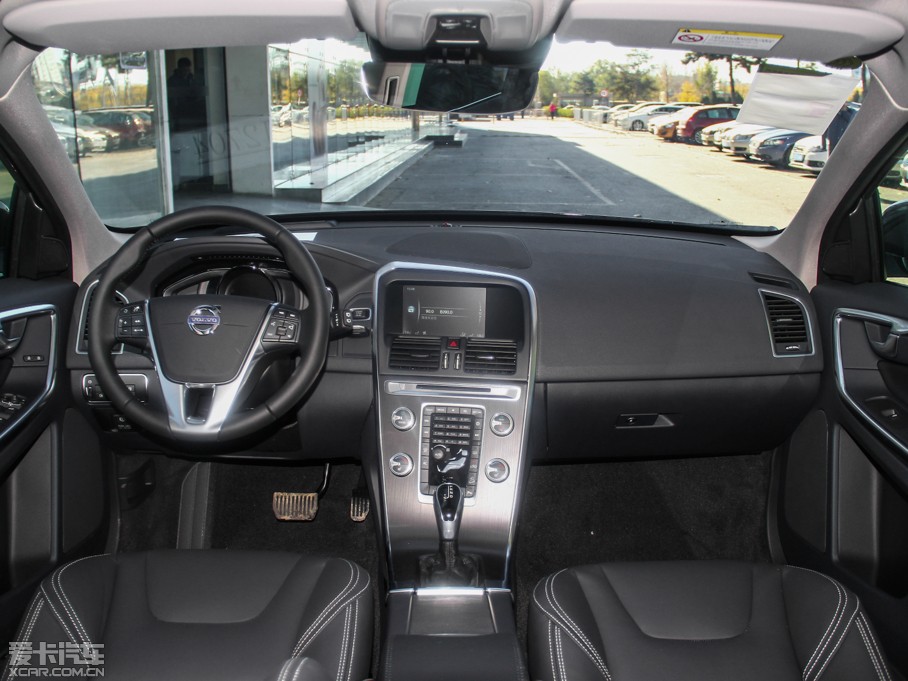 2015款沃尔沃XC60 2.0T T5 AWD 智远版