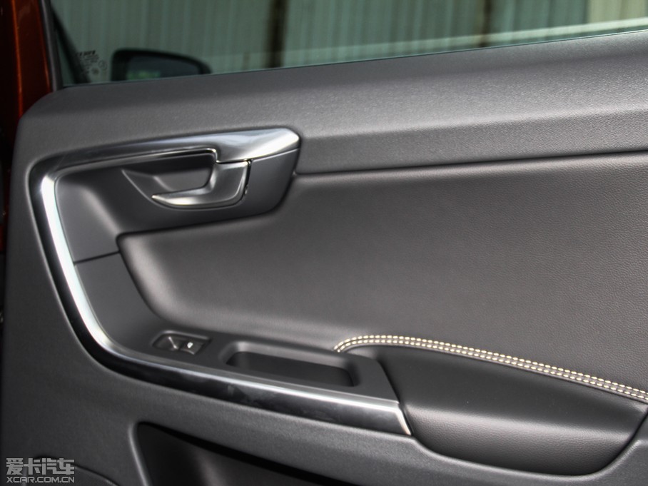 2015֠XC60 2.0T T5 AWD h