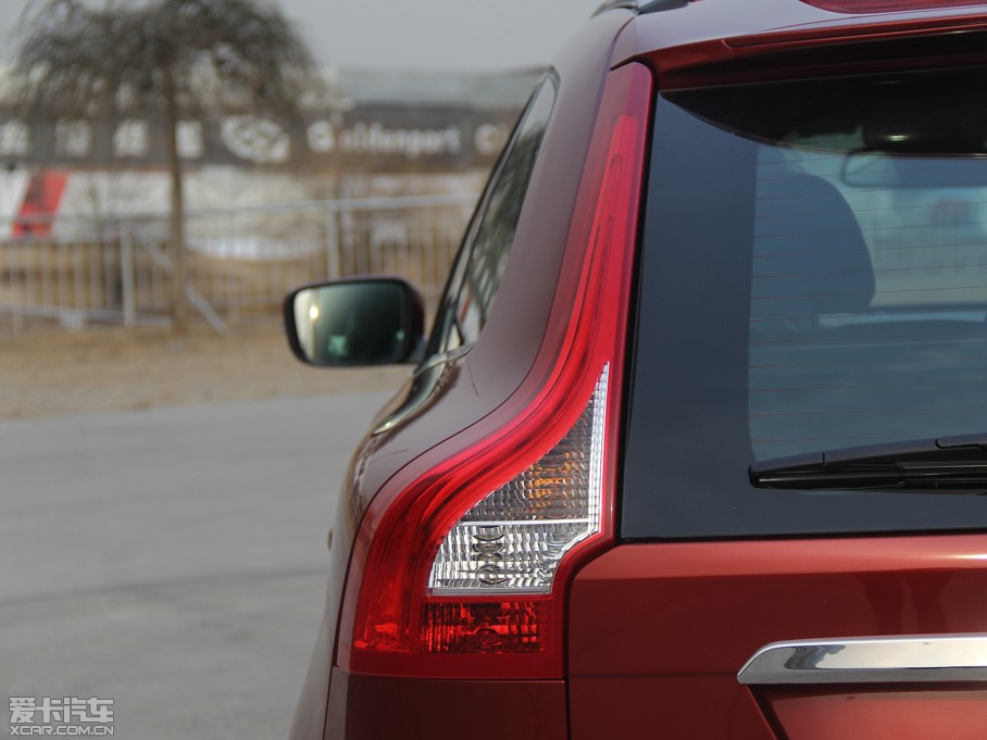 2015֠XC60 2.0T T5 а