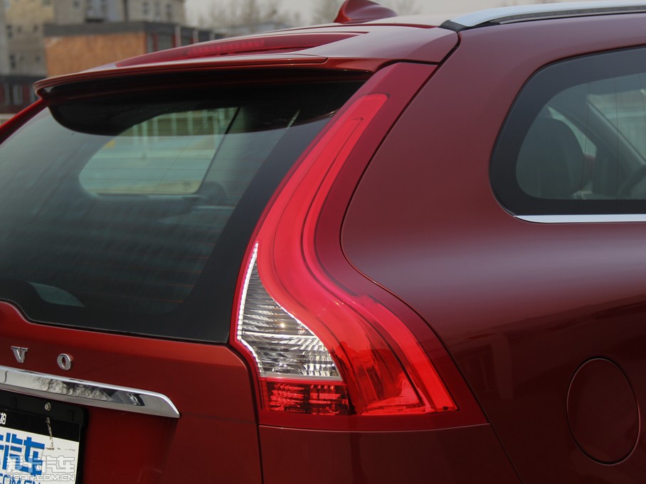 2015֠XC60 2.0T T5 а