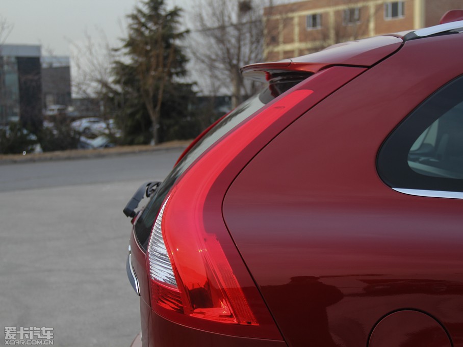 2015֠XC60 2.0T T5 а