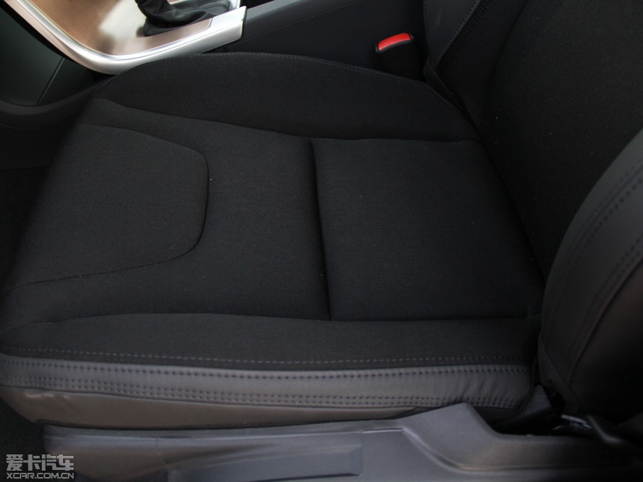 2015֠XC60 2.0T T5 а