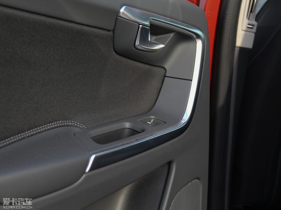 2015֠XC60 2.0T T5 а