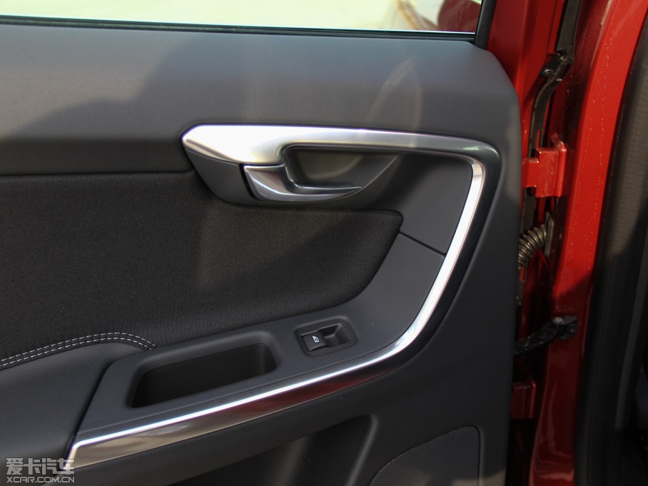 2015֠XC60 2.0T T5 а