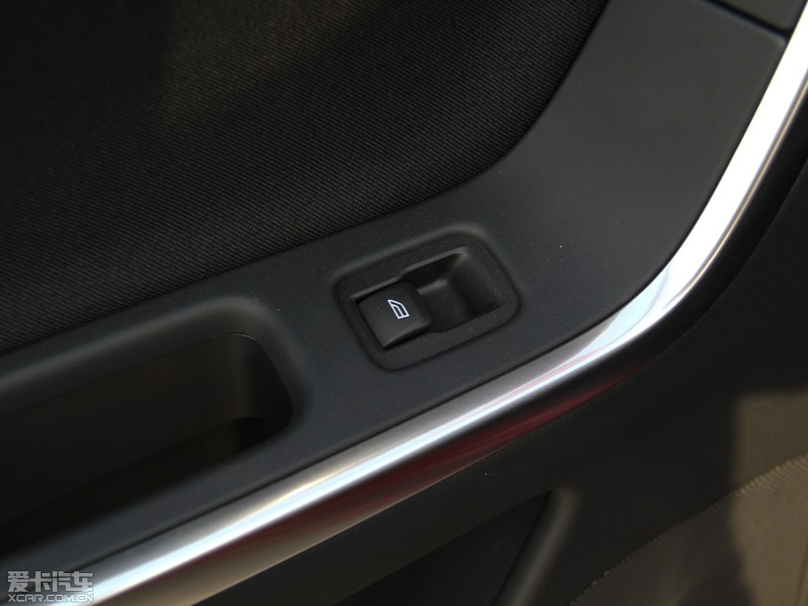 2015֠XC60 2.0T T5 а