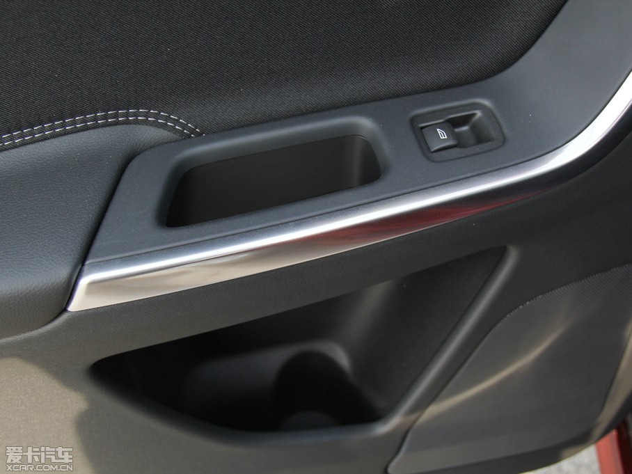 2015֠XC60 2.0T T5 а