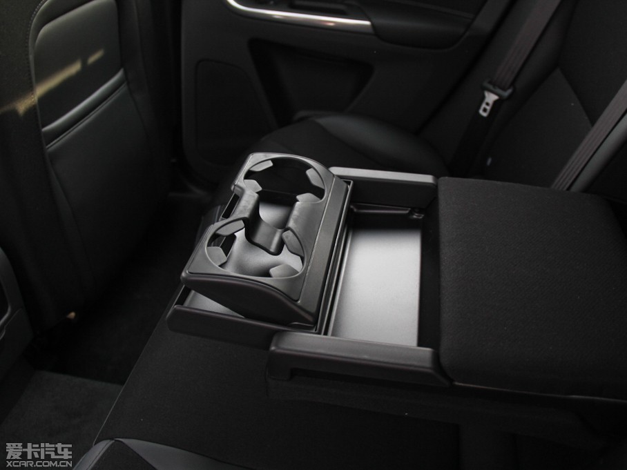 2015֠XC60 2.0T T5 а