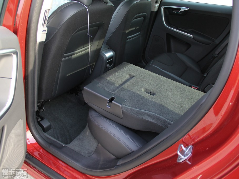 2015֠XC60 2.0T T5 а