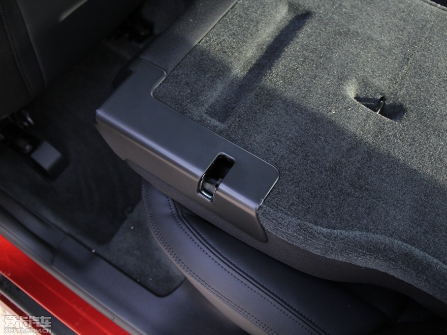 2015֠XC60 2.0T T5 а