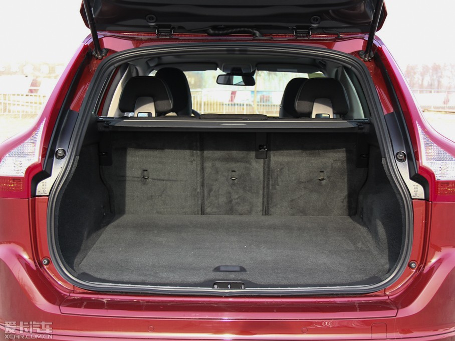 2015֠XC60 2.0T T5 а