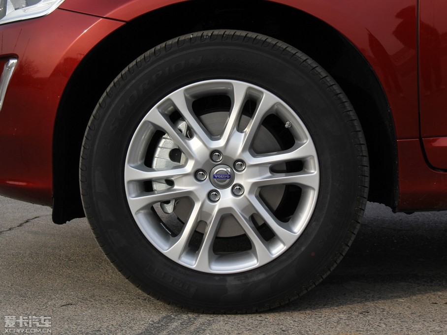 2015֠XC60 2.0T T5 а