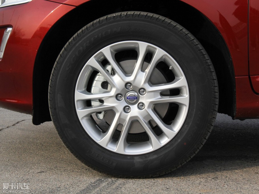 2015֠XC60 2.0T T5 а