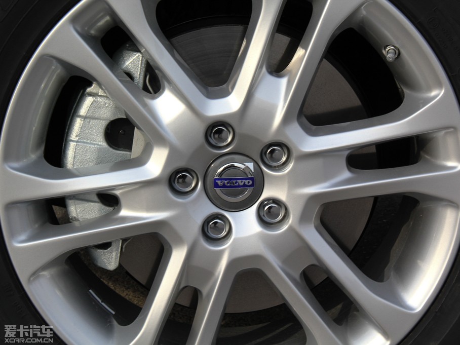 2015֠XC60 2.0T T5 а