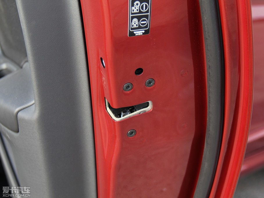 2015֠XC60 2.0T T5 а