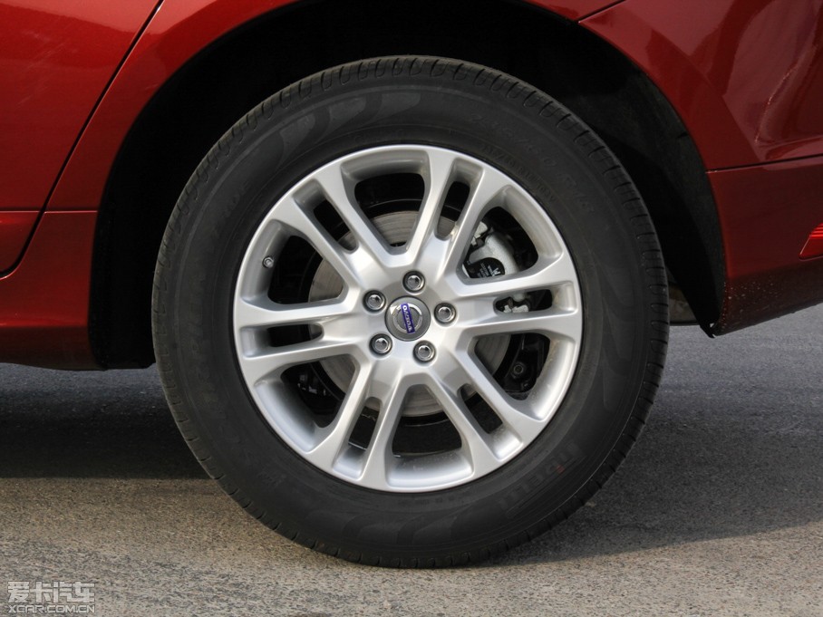 2015֠XC60 2.0T T5 а