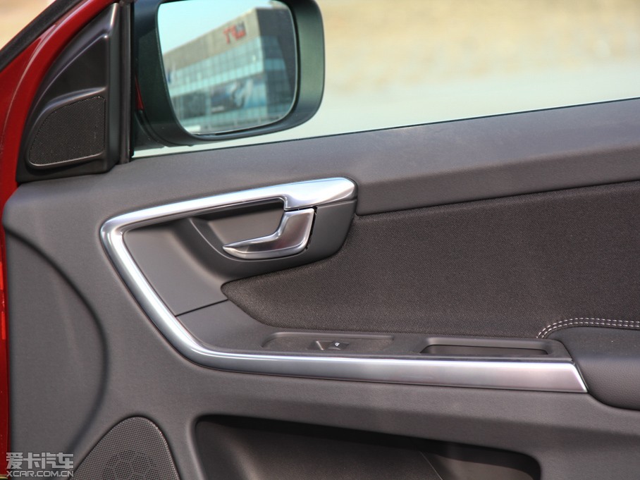 2015֠XC60 2.0T T5 а