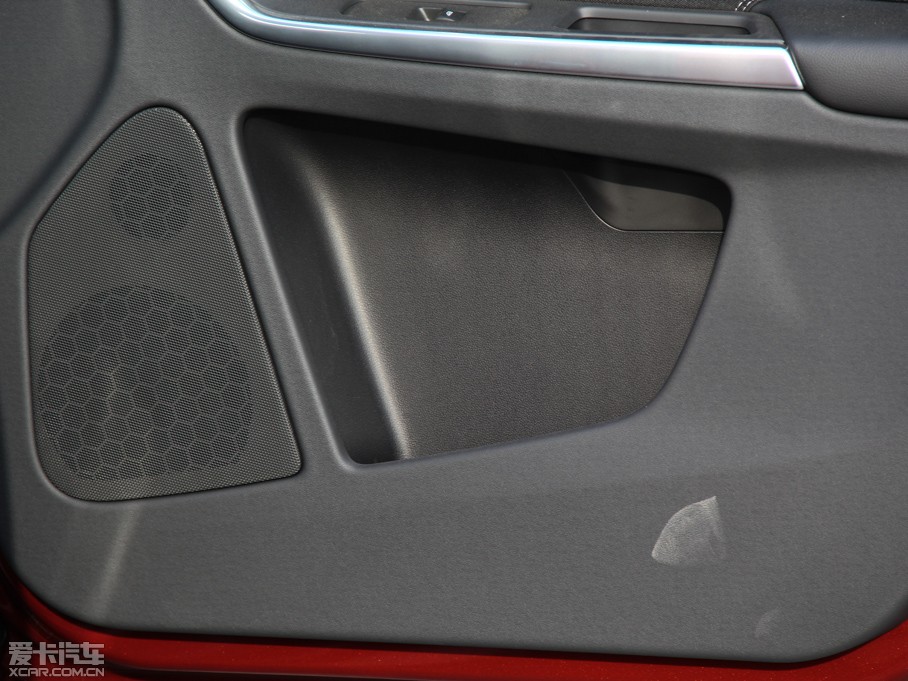 2015֠XC60 2.0T T5 а